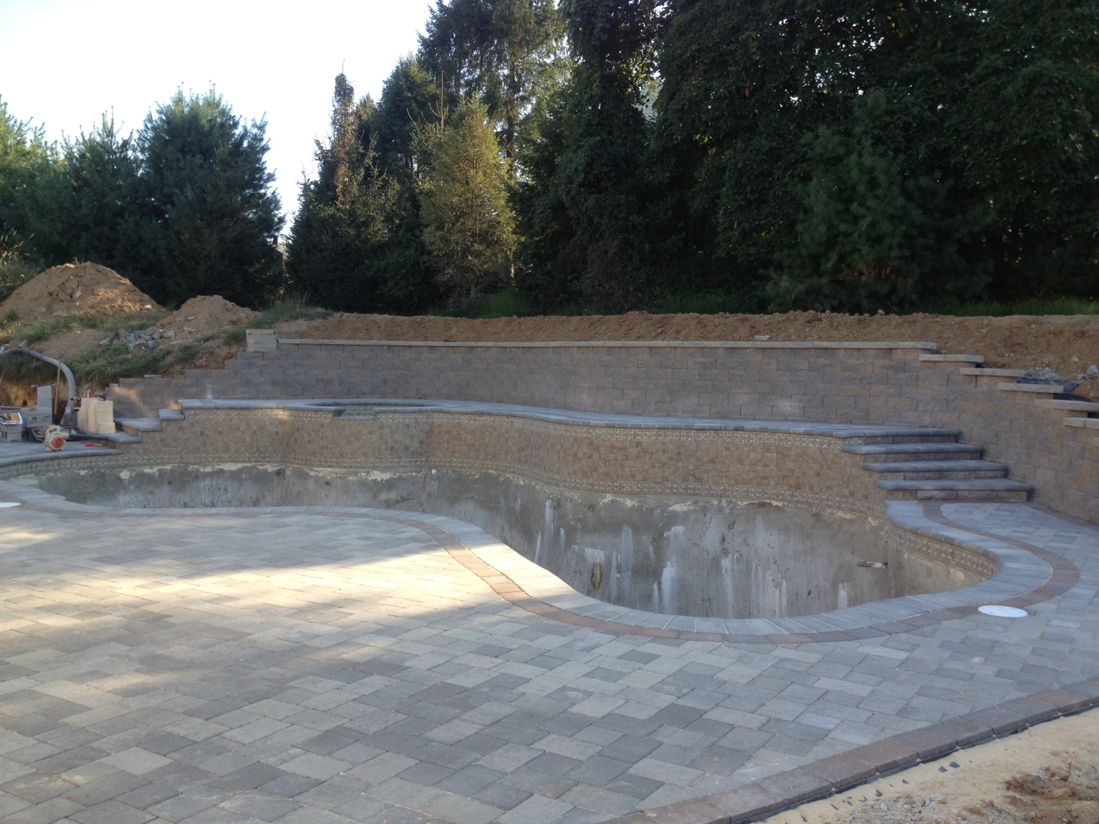 Raysco - Pool Deck Installation